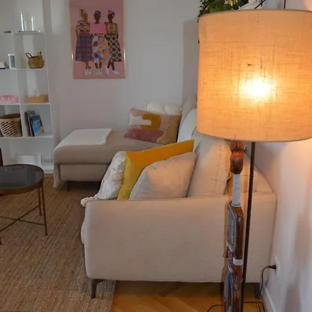 Cosy Nest 6km From Paris Διαμέρισμα *