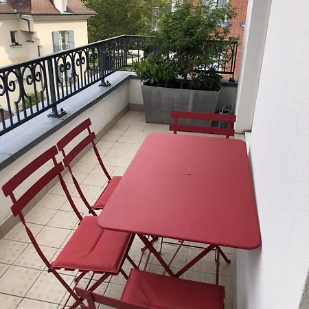 Διαμέρισμα Cosy Nest 6km From Paris *